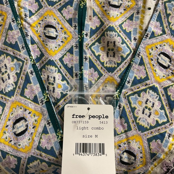 NWT Free People Blue and White Patterned Blouse bohemian blouse size M - Picture 7 of 12
